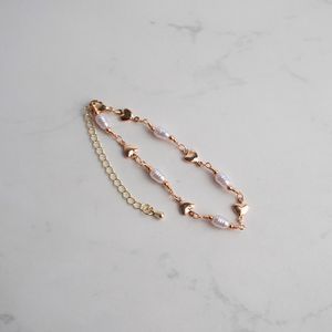 Pulsera con Corazón Dorado