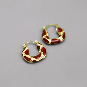 Aretes de Argolla con Diseño Rojo Dorado