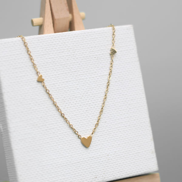 Collar-Con-3-Corazones-Dorado