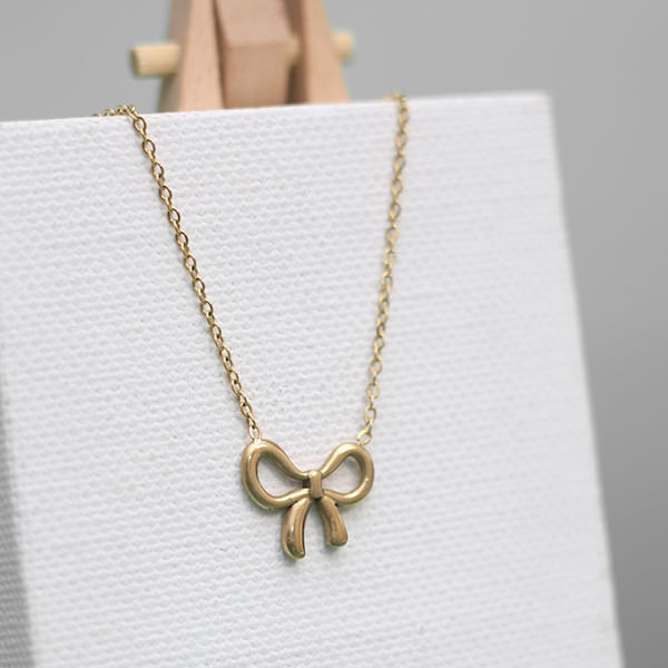 Collar-Con-Dije-De-Lazo-Dorado