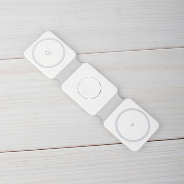 Cargador-Inalambrico-Plegable-3-En-1-Color-Blanco