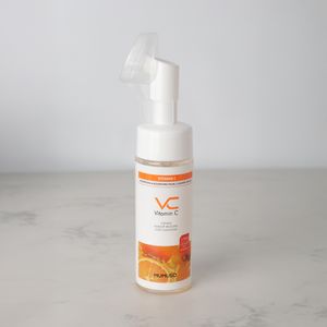Mousse Limpiador Facial Iluminador Y Nutritivo De Vitamina C