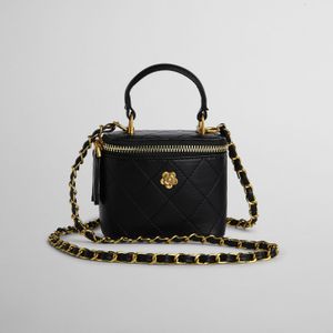 Bolso Cruzado Pequeño con Textura Negro