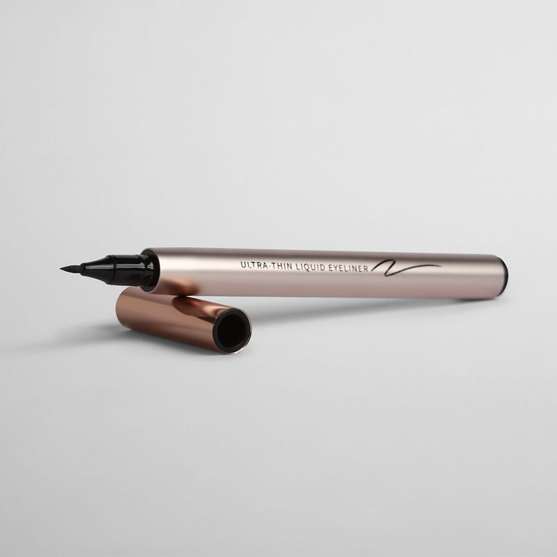 0000021593_DELINEADOR-DE-OJOS-LiQUIDO-NEGRO-INTENSO_3.jpg
