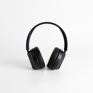 Auriculares Over-Ear Inalámbricos de Alta Calidad con Pantalla Digital Negro